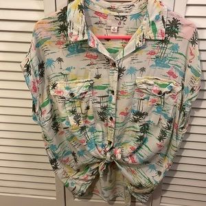 SO Hawaiian button down top Size:M